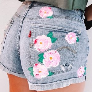 Levi Shorts Handpainted Distressed